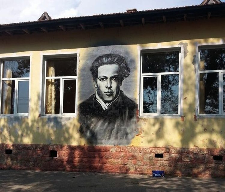 Авторът на Гумения парк с нова инициатива в училището в Радиево