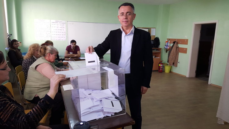 Инж.Хасан Азис:Гласувам за нов и респектиращ авторитет