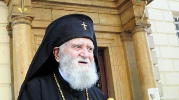 На 85 години издъхна Врачанският митрополит Калиник