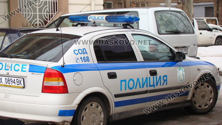Обраха фургон на фирма, санираща димитровградски блок