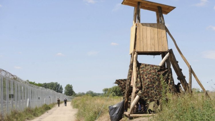 Унгария строи втора ограда срещу мигрантите