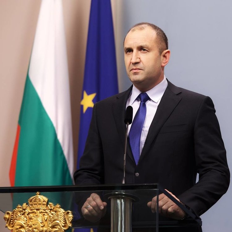 Президентът Радев: Човек без памет е по-беден от човек без бъдеще
