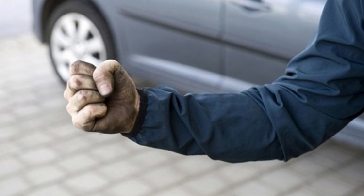 Бой по нощите: Кърджалиец налага по главата съгражданин