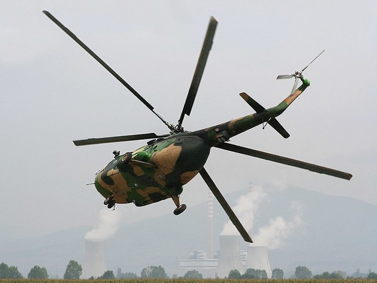 Ми-17 от авиобаза Крумово помага за гасенето на пожари в Македония