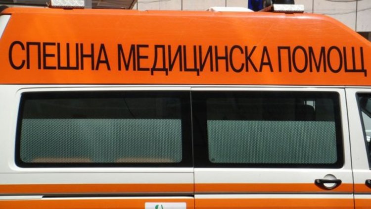 Двама в тежко състояниe, пресичали пеша пътя Асеновград - Пловдив