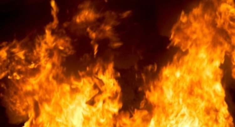 Кърджалиец се натриса в магазин,колата му се възпламенява