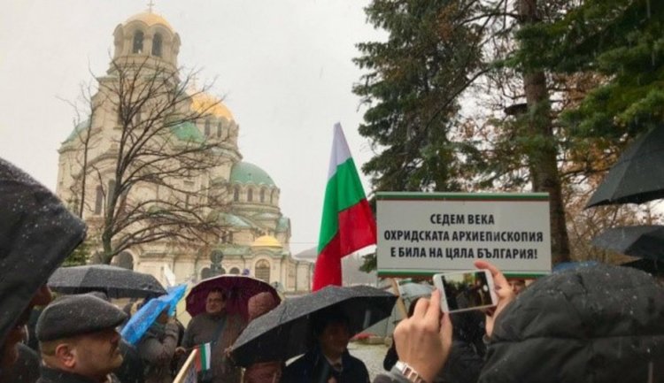 Синодът не взел крайно решение за македонската църква заради опасност от разкол