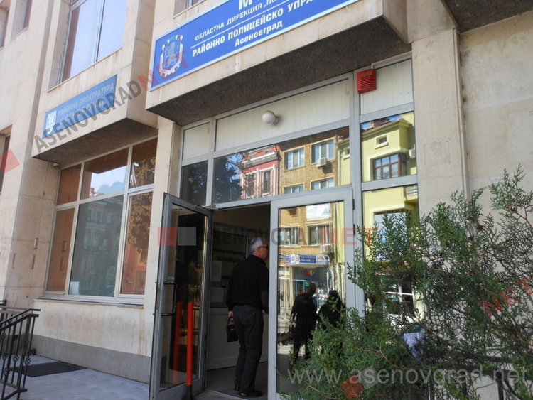 Психично болна подпали входната врата на бачковец