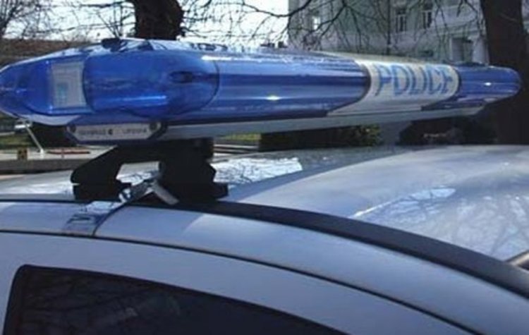 Пиян хасковлия с БМВ се заби в спряла Тойота