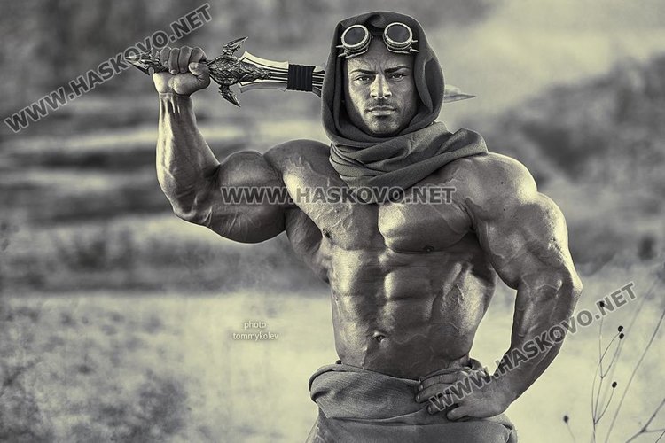Добри Делев с арт фотосесия на фотографа Томи Колев