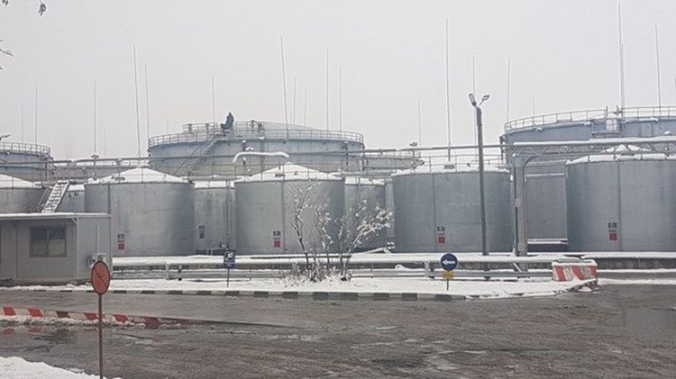 ДАНС, НАП и митничари атакували складове за горива край Враца