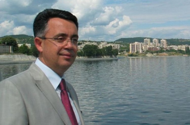 Хасан Азис: Малките общини не могат да си позволят пътища без винетки