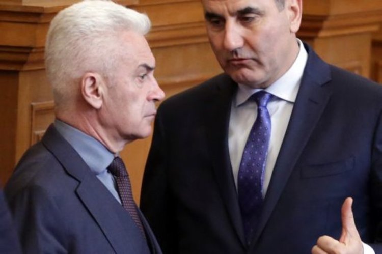 Волен Сидеров сравни Цветанов с Кисинджър, ще го пита как да си купи апартамент