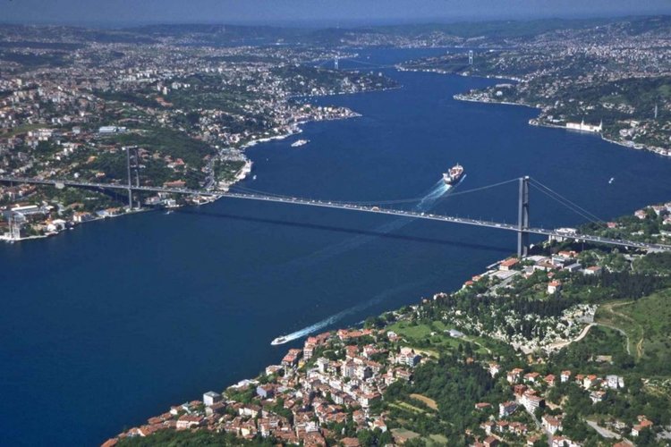 Турция започва да чисти моретата си от отпадъци
