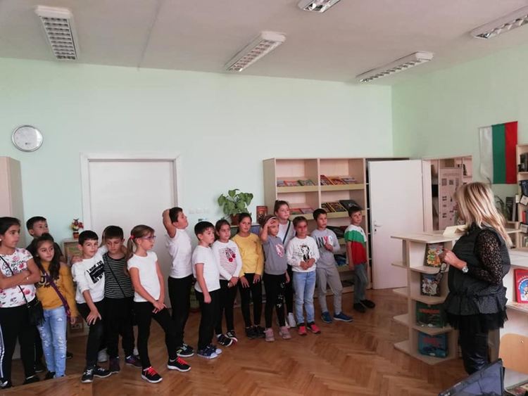С презентация, кът с фотографии и футболен турнир алековци почетоха народните будители