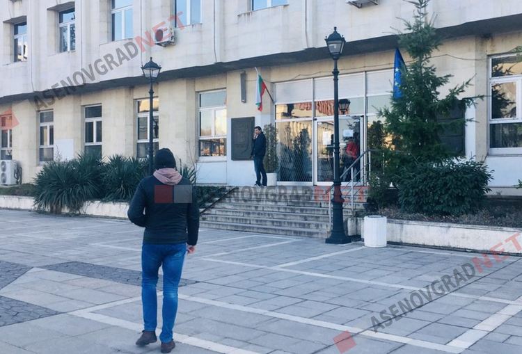 Общината: Категорично невярно е, че в Тополово ще се разтоварва отпадък от Италия
