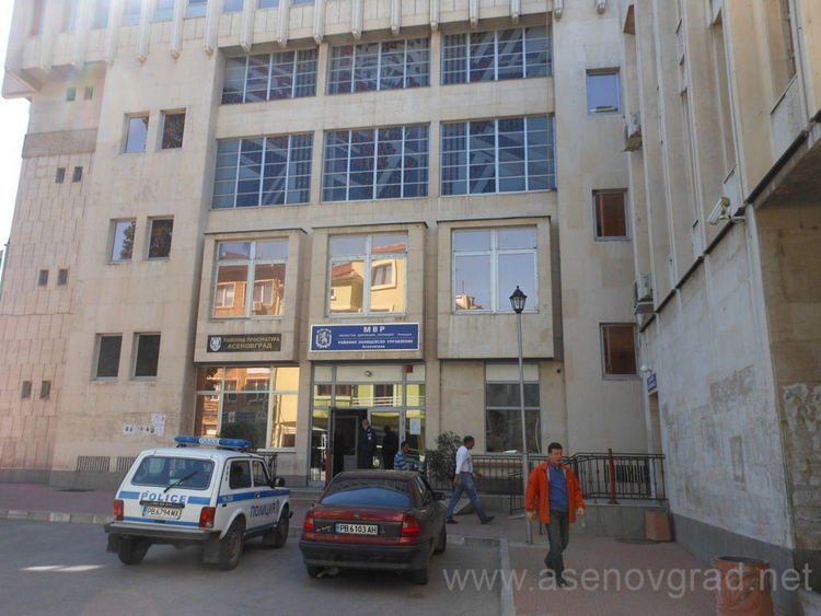 Пиян шофьор от Любимец се забута из асеновградските улички, в ареста е