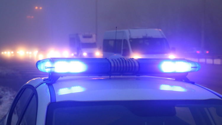 Гонка с шест патрулки и лек автомобил в София със стрелба и катастрофа