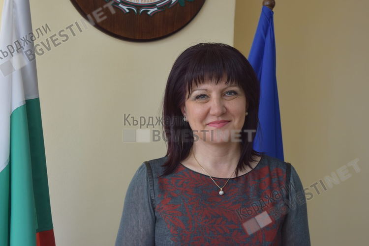ГЕРБ-Кърджали защити Цвета Караянчева с декларация