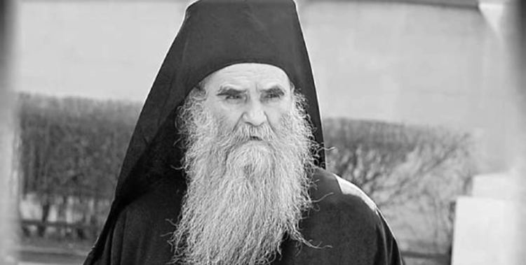 Черногорско-приморският митрополит на Сръбската православна църква Амфилохий почина от Ковид-19