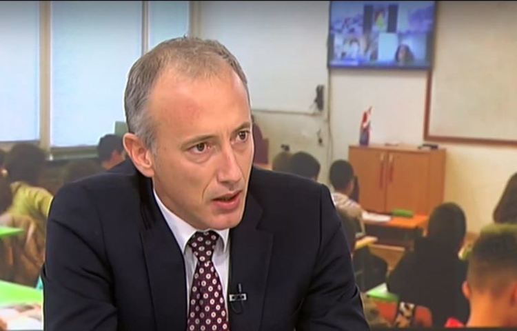 Министър Вълчев категорично срещу национално затваряне на училищата (видео)