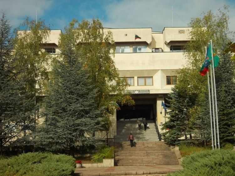 В Смолянска област удължават мерките до 8 декември, но учениците - на училище