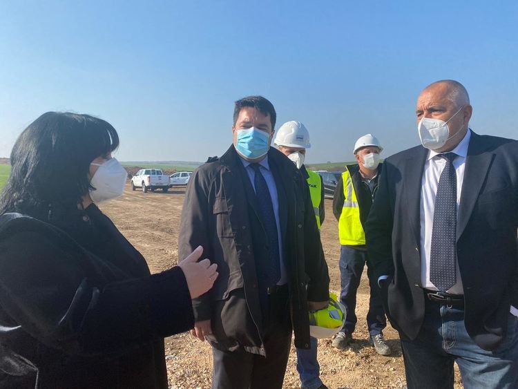 Министър-председателят инспектира газопровода България - Гърция край Димитровград