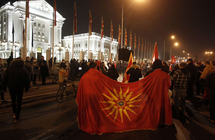 Протестно шествие в Скопие заради интервюто на Зоран Заев