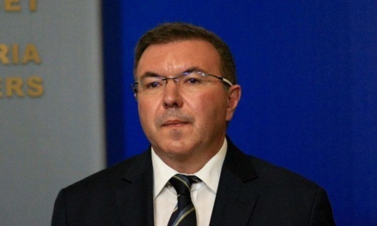 От 4 февруари учениците от 5-и до 12-и клас се връщат в училище, но по график  
