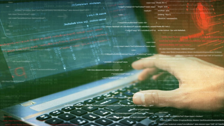 Мними генерали от НАТО искат пари от българки в интернет