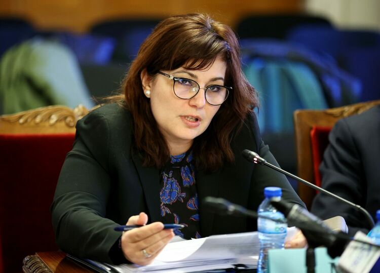 Към настоящия момент сертификатите на базата на преболедуване остават