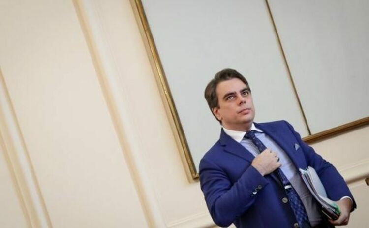 Министър Асен Василев прогнозира, че пикът на инфлацията ще е през март-април