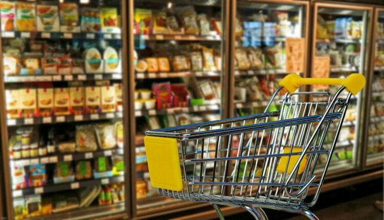 С над 17% са поскъпнали 27 основни храни през януари