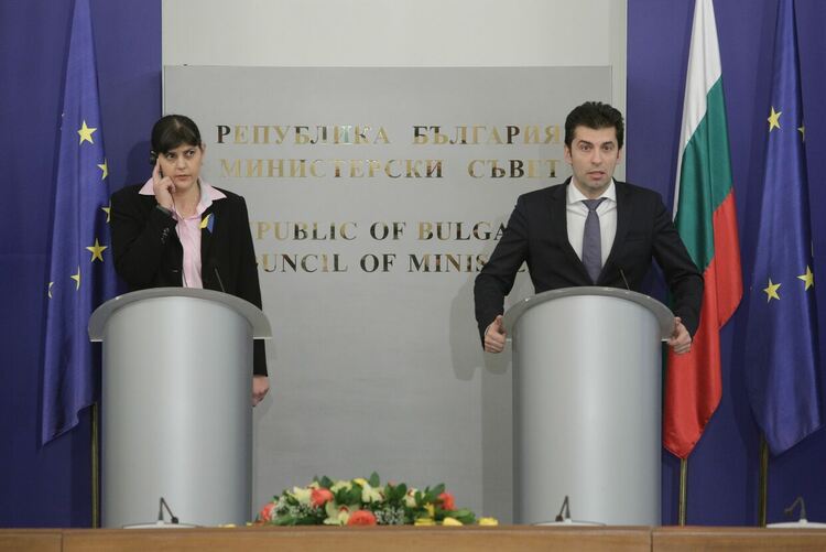 Кирил Петков се срещна с Лаура Кьовеши