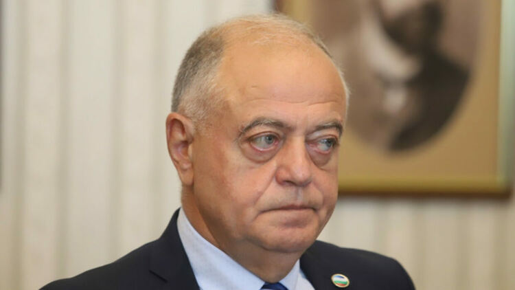 "Продължаваме промяната" имат нов кандидат за премиер, обяви Атанасов