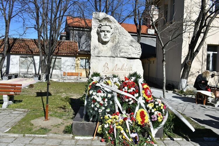 Асеновград отбелязва 185 години от рождението на Васил Левски