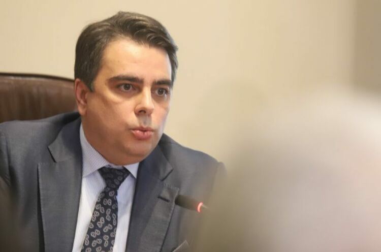 Асен Василев е най-вероятният кандидат на ПП за премиер с третия мандат