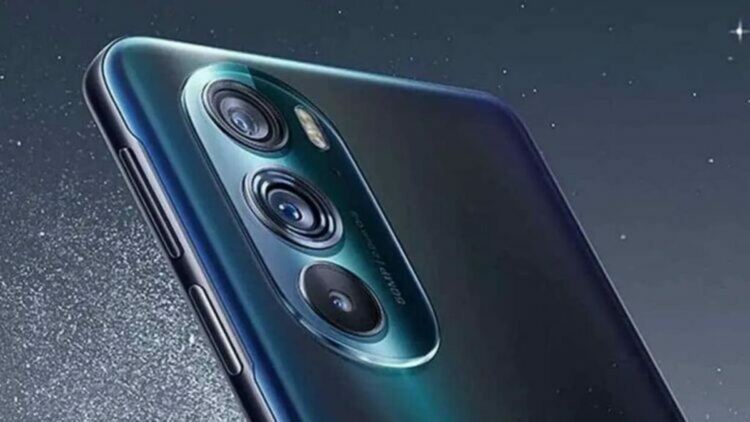 Motorola X30 Pro ще поддържа 125W бързо зареждане