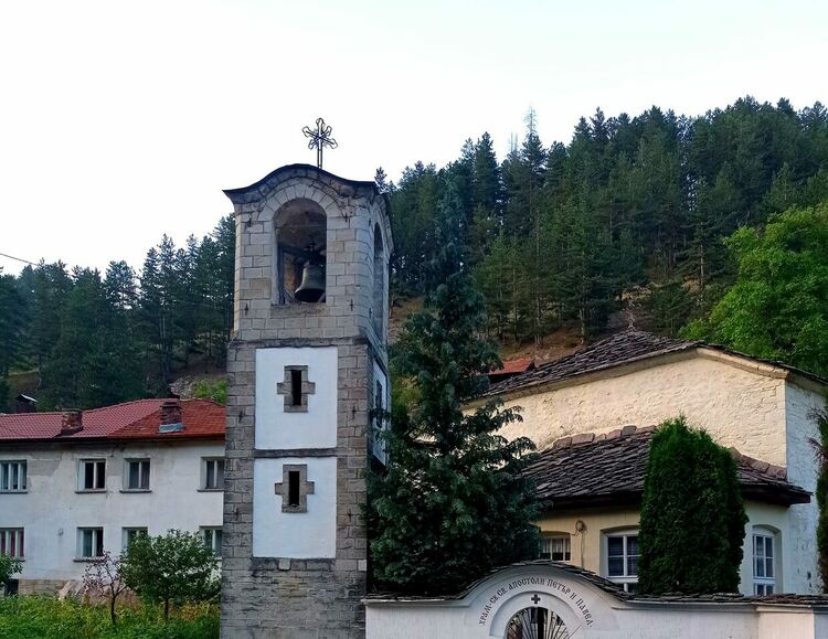 Дарителска кампания обявиха в Соколовци за модернизиране камбанарията на църквата си