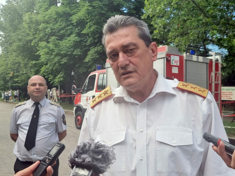Действащите пожари в страната са 34