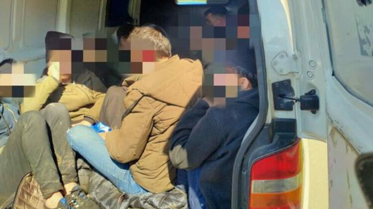Разкриха мигранти в немски автомобил при акция на магистрала „Марица“