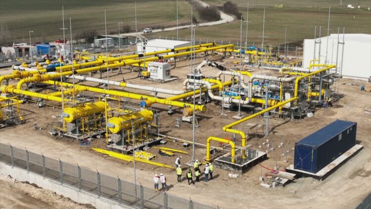 Интерконекторът с Гърция е свързан с българската газопреносна мрежа