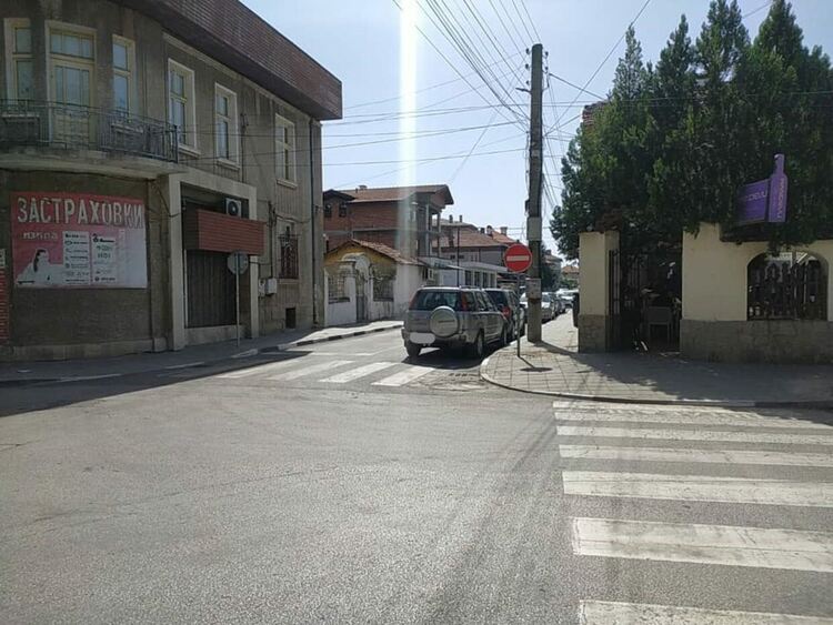 От днес има промяна в движението по уличка в центъра на Първомай