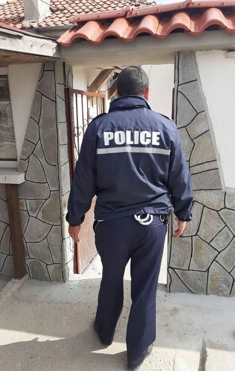 Мащабна полицейска акция в Асеновград, Карлово и Труд срещу купуването на гласове
