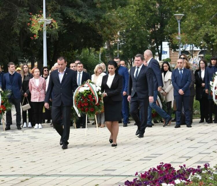 Перник отбеляза 114-та годишнина от обявяването на независимостта на България