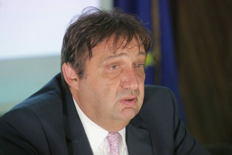 Шишков: Построили сме не повече от половината от магистралите, които е трябвало да изградим преди десет години