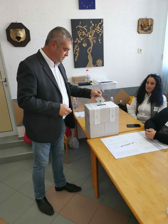Емил Хумчев: Гласувах за повече подкрепа за Родопите!