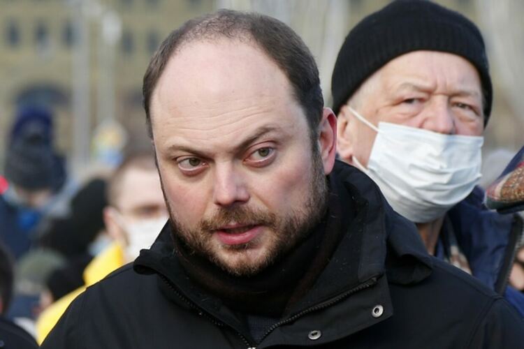 Известен руски опозиционер е обвинен в държавна измяна