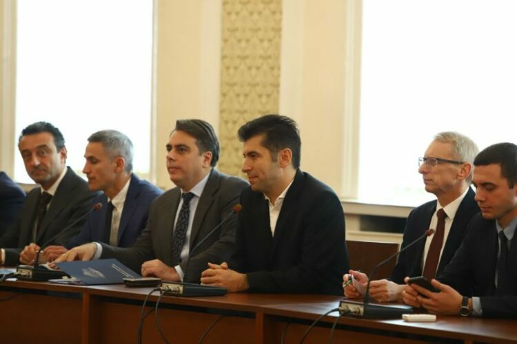 ПП и синдикатите поискаха служебното правителство да внесе проектобюджет за следващата година