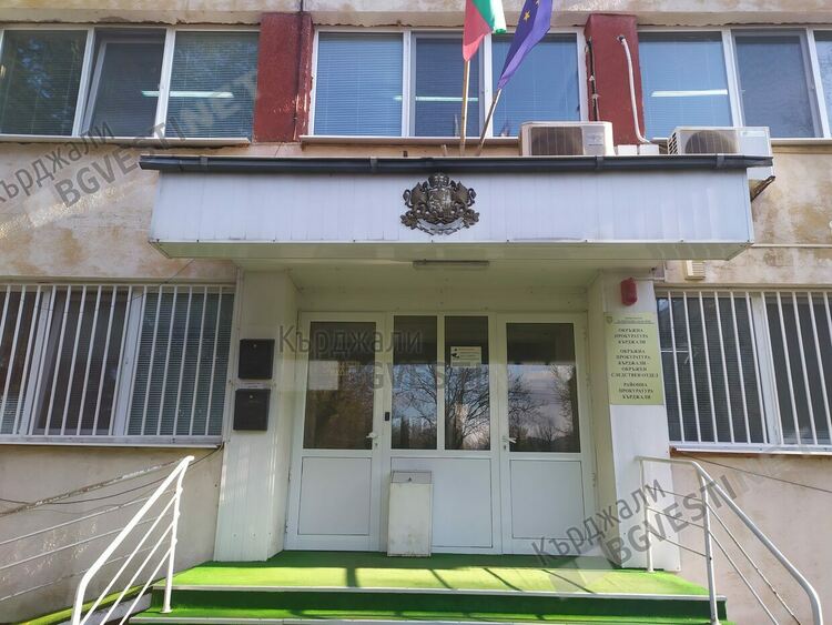 Районна прокуратура подхвана 41-годишната пияна полицайка от Кърджали,седнала зад волана
